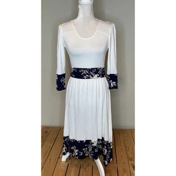 Downeast Dresses | New Downeast Floral Trim Midi Dress Size Small Womens White | Color: White | Size: S | Smashyhoward's Closet